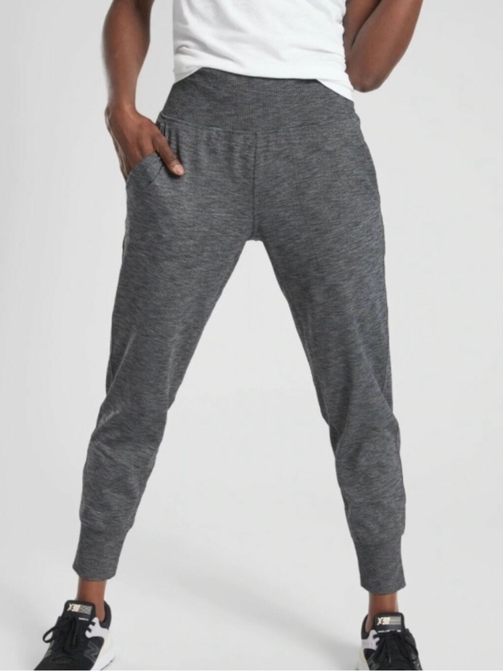 Athleta Heather Grey Venice Jogger Pant Size Medium